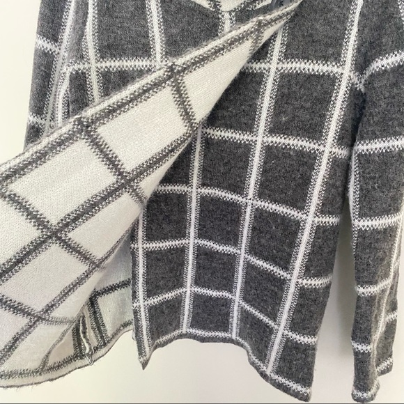 ELLEN TRACY Gray Grid Cowlneck Shawl Wool Sweater - Picture 5 of 9